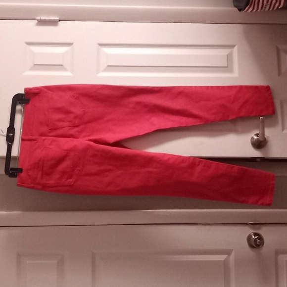 St John's Bay skinny Jean fitted through hip & thigh fabric that won't bag out s - Picture 2 of 5